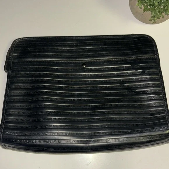 MARIO VALENTINO VINTAGE HAND BAG